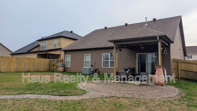 1281 Eagle's View Dr