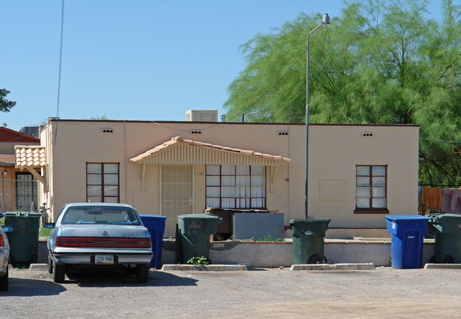 301-313 W 44th St in Tucson, AZ - Building Photo - Building Photo