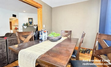 27 S Crescent Circuit in Boston, MA - Building Photo - Building Photo