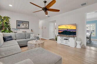 471 Oriole Point in Jupiter, FL - Building Photo - Building Photo