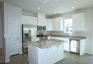 17 Country Dale Dr in Greer, SC - Building Photo - Building Photo