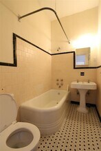 16 Ware St, Unit 44 in Cambridge, MA - Building Photo - Building Photo