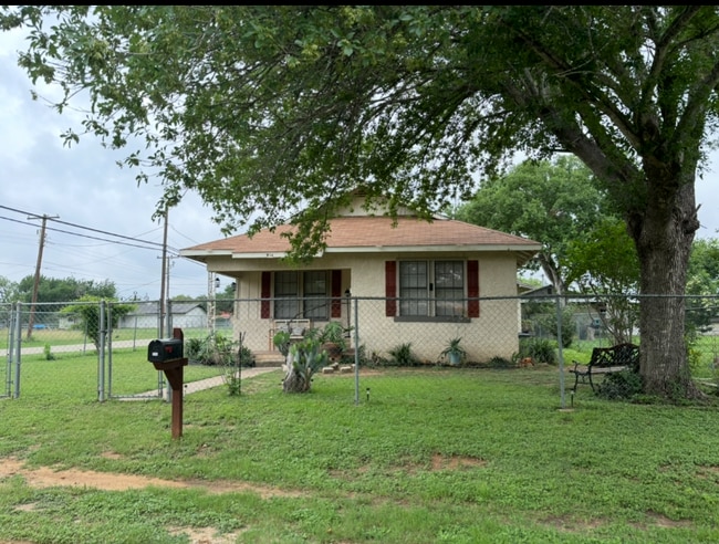 property at 816 Hickory St