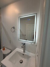 5903 1/2 Texhoma Ave in Los Angeles, CA - Foto de edificio - Building Photo