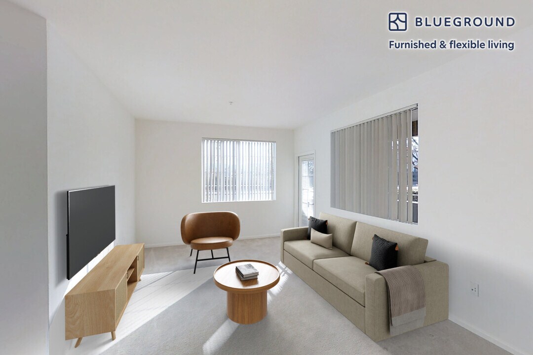 3200 Rubino Dr in San Jose, CA - Building Photo