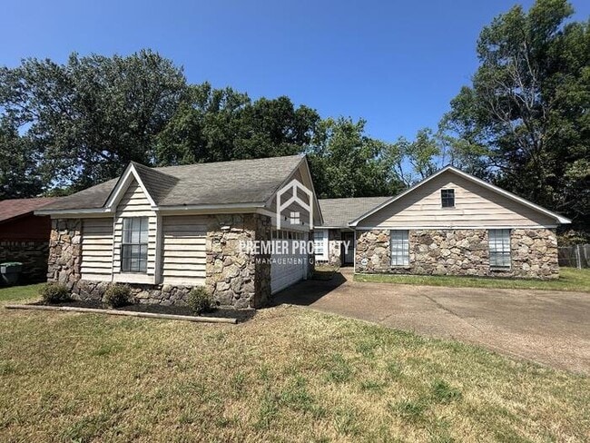 property at 2533 Richwood St