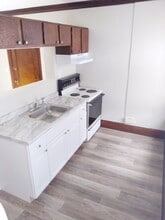 331 5th St, Unit 1 in Elyria, OH - Building Photo - Building Photo