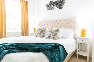 Paloma Apartment Homes in Ontario, CA - Foto de edificio - Building Photo