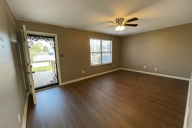 349 Majestic Blvd in Louisville, KY - Building Photo - Building Photo