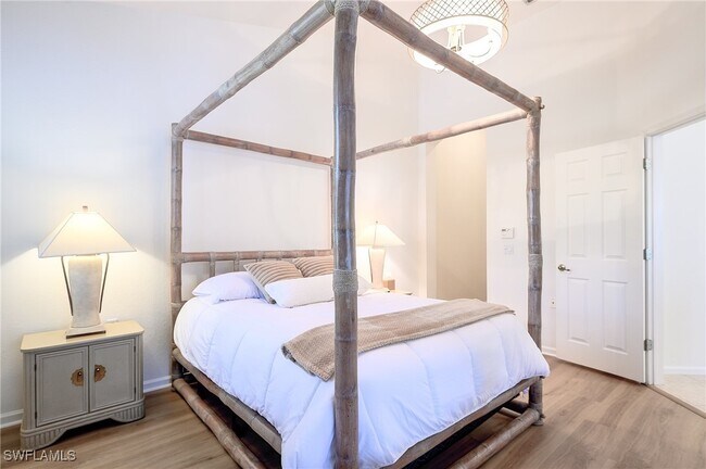 7127 Blue Juniper Ct