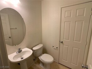 5662 Thunder Spirit St in Las Vegas, NV - Building Photo - Building Photo