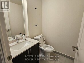 9000 Jane St in Vaughan, ON - Building Photo - Building Photo