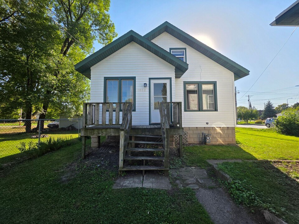 1020-1022-1022 Smith St in Green Bay, WI - Building Photo
