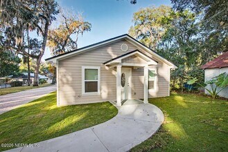 2210 Shepard St in Jacksonville, FL - Building Photo - Building Photo