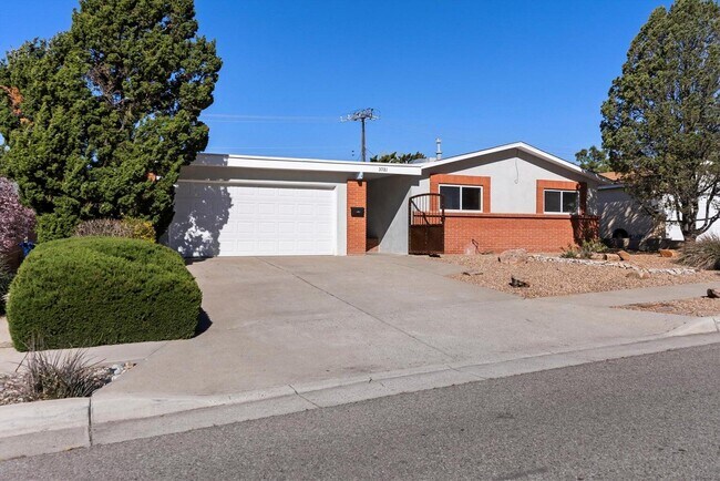 3721 Mary Ellen St NE in Albuquerque, NM - Building Photo - Building Photo