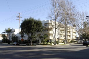 Palmia in Sherman Oaks, CA - Building Photo
