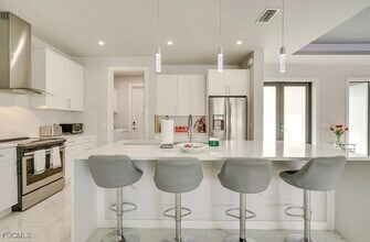 117 SE 4th St in Cape Coral, FL - Building Photo - Building Photo