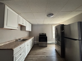 9-11 Kelley Sq in Worcester, MA - Building Photo