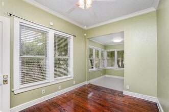 210 S Rosemont Ave in Dallas, TX - Building Photo - Building Photo