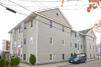 12 Glennon St in New Bedford, MA - Building Photo - Building Photo