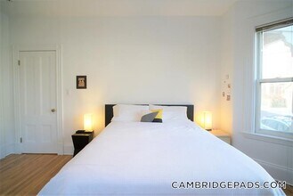 28 Healey St in Cambridge, MA - Foto de edificio - Building Photo