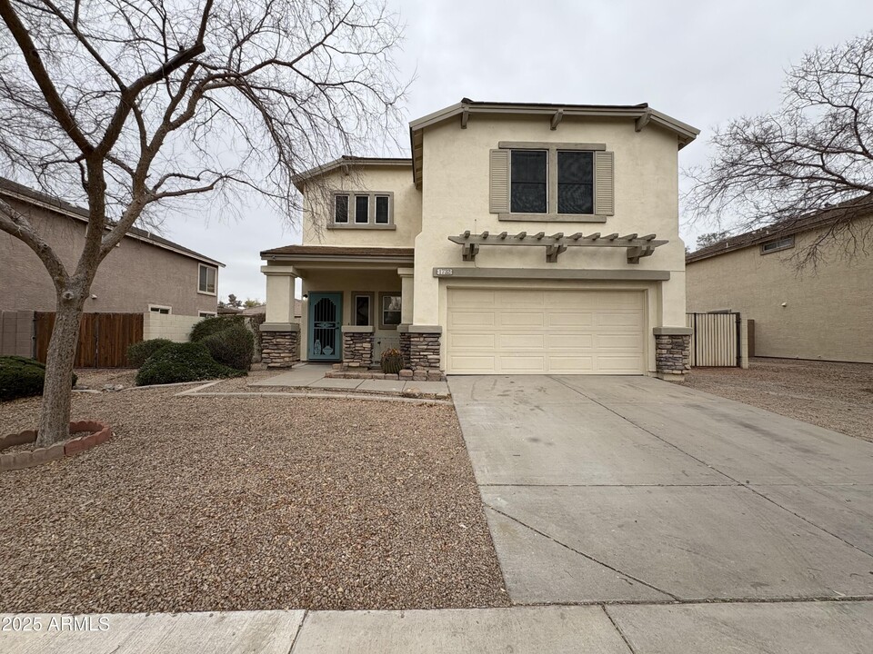 1732 E 37th Ave in Apache Junction, AZ - Building Photo