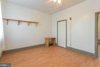 3258 N Park Ave-Unit -2ND FLOOR in Philadelphia, PA - Foto de edificio - Building Photo