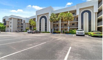 3525 S Ocean Blvd in South Palm Beach, FL - Building Photo