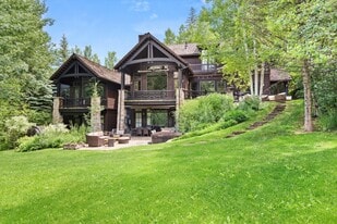 289 Exhibition Ln in Aspen, CO - Building Photo