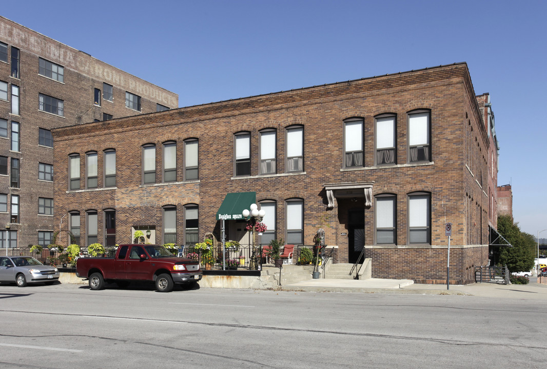 Hanighen Square in Omaha, NE - Building Photo