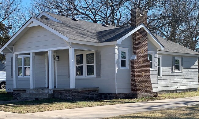 613 W 22nd St in Ada, OK - Building Photo - Building Photo