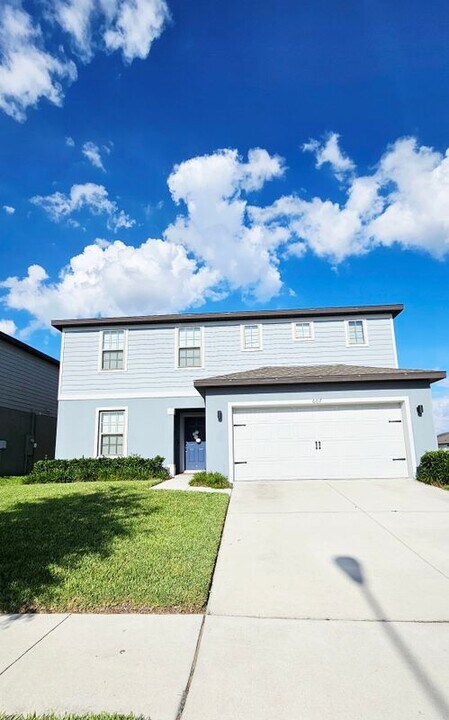 607 Citrus Isle Blvd in Davenport, FL - Building Photo