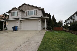 1834-1834 SE 11th Ave in Camas, WA - Building Photo