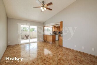 2733 E Larkspur Dr in Phoenix, AZ - Building Photo - Building Photo