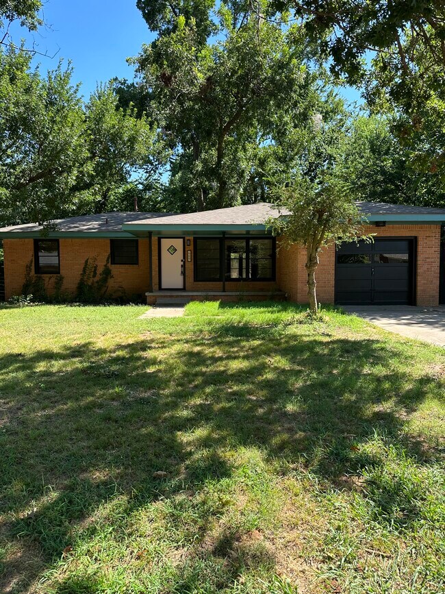 1224 Leslie Ln Rentals in Norman, OK