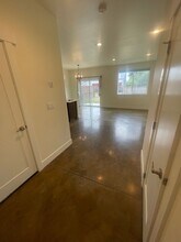 1909 River Dr in Lebanon, OR - Building Photo - Building Photo