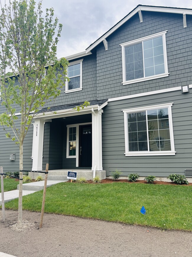 property at 14122 272nd Pl NE