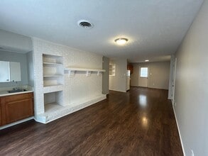 263 Tinker Hill Cv, Unit C in Jackson, TN - Building Photo - Building Photo