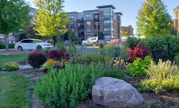 Mirabel Apartments in Madison, WI - Foto de edificio - Building Photo