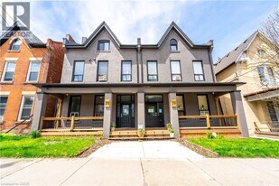 70 Victoria Ave S in Hamilton, ON - Building Photo