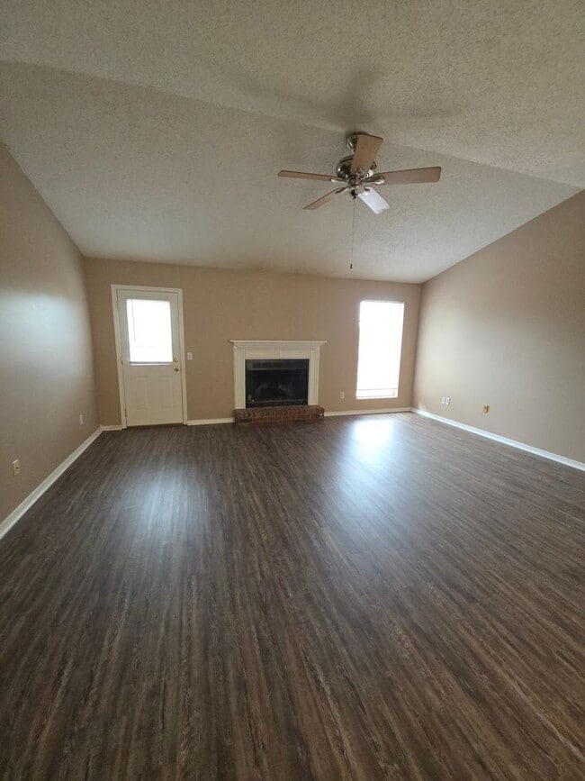 200 Heather Ln in Russellville, AR - Building Photo - Building Photo