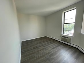 2613 Bergenline Ave, Unit 2613 Bergenline ave in Union City, NJ - Building Photo - Building Photo