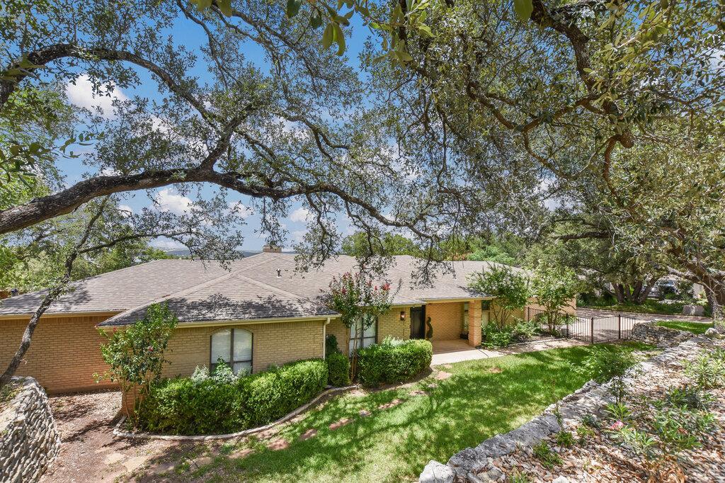 315 Comet in Lakeway, TX - Building Photo