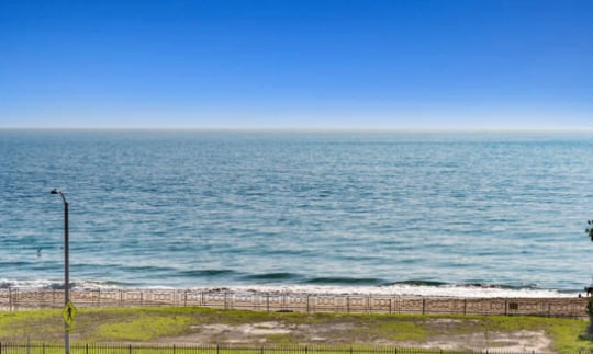 22609 Pacific Coast Hwy, Unit B in Malibu, CA - Building Photo - Building Photo