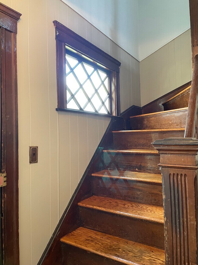 38 Surrey St, Unit 2 in Boston, MA - Building Photo - Building Photo
