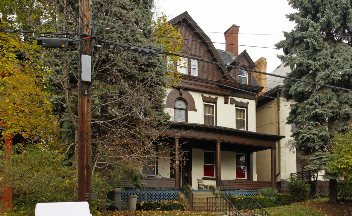 302 S Fairmount St in Pittsburgh, PA - Building Photo