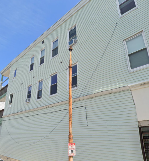 1293 Cambridge St, Unit 2R in Cambridge, MA - Building Photo