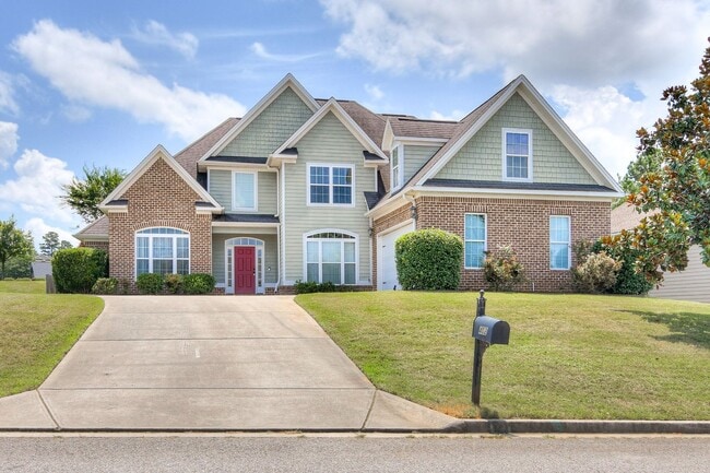 property at 402 Fernhurst Ln