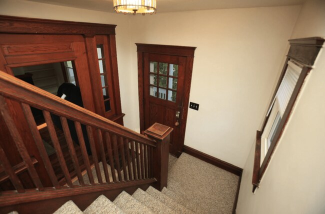 905 Sybil St in Ann Arbor, MI - Foto de edificio - Building Photo