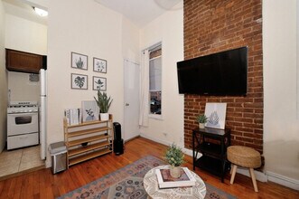 293 E 92nd St in New York, NY - Foto de edificio - Building Photo